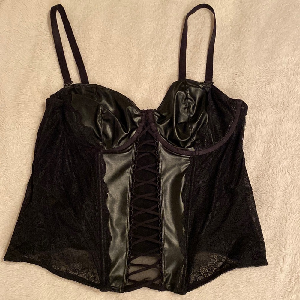 Torrid black corset size 1 only wore once